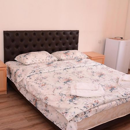 יירבאן Villa Rosa מראה חיצוני תמונה