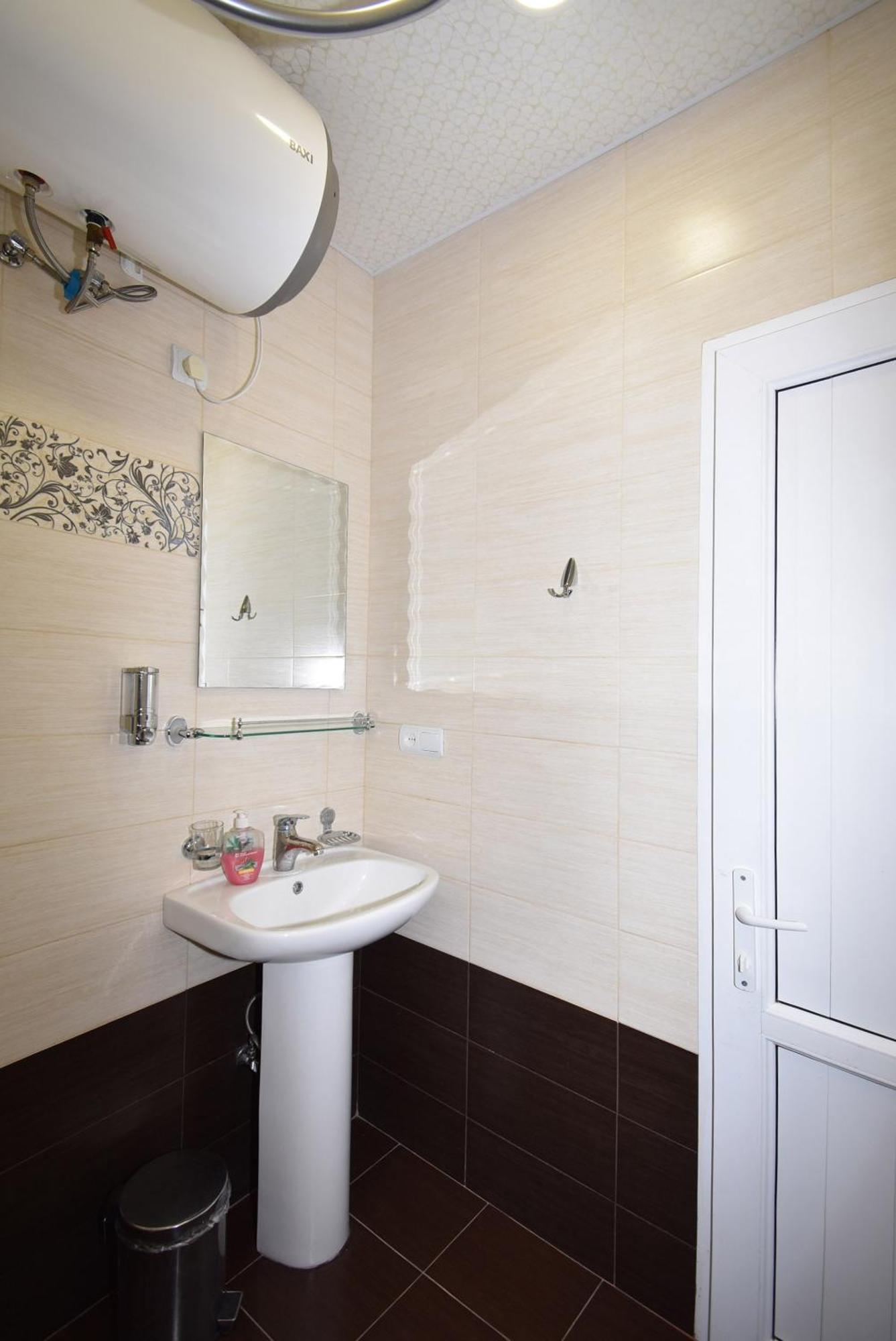 יירבאן Villa Rosa מראה חיצוני תמונה