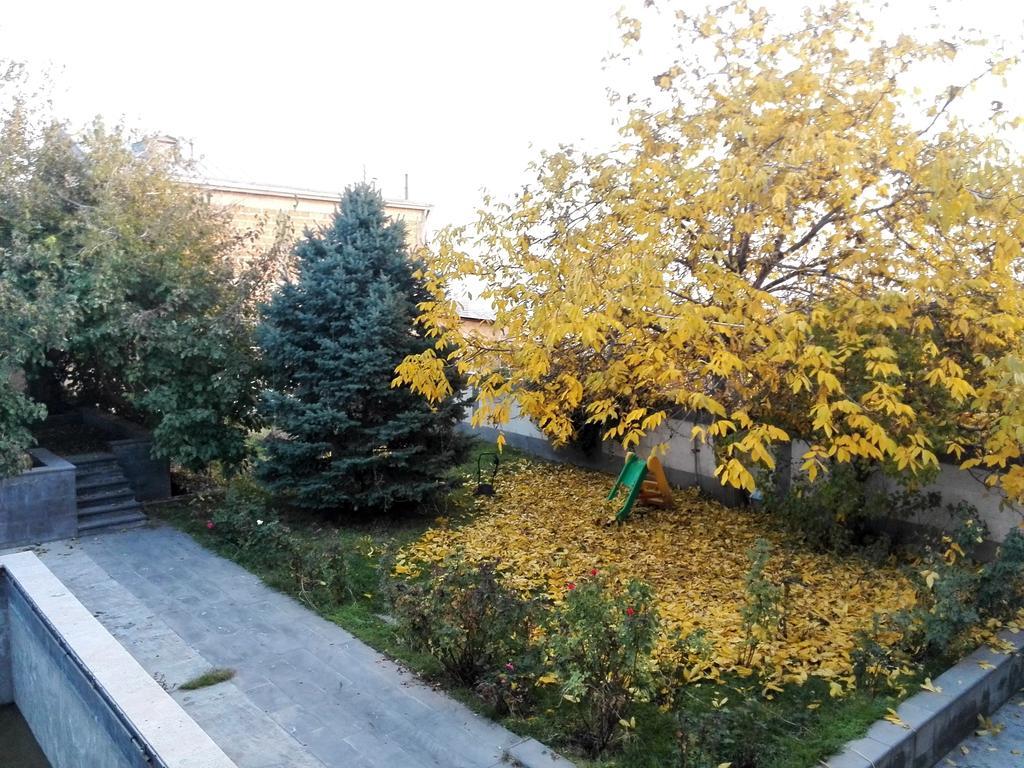 יירבאן Villa Rosa מראה חיצוני תמונה